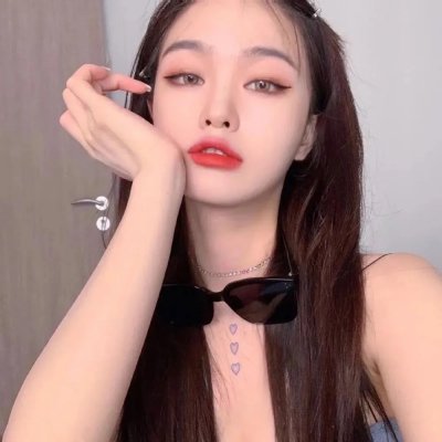 举起手来